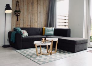 Dét kan en sofa med chaiselong gøre for din stue