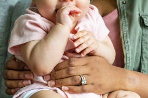 6 grunde til, at du har brug for en ammepude, når du får en baby