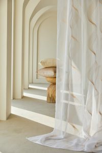 Read more about the article Vælg de rigtige gardiner til dit hjem