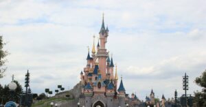 Read more about the article Disneyland Paris: En magisk oplevelse for hele familien